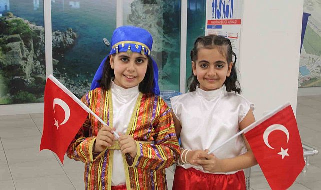 Gazipaşa-Alanya Havalimanı'nda 23 Nisan coşkusu