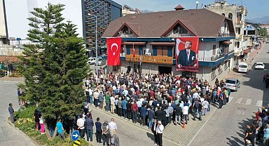 Gazipaşa Belediye Başkanı Yılmaz mazbatasını aldı