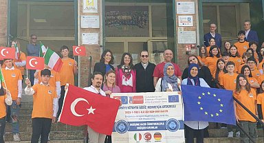 Gediz Mehmetçik Ortaokulundan erasmus başarısı