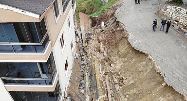 Gemlik'teki heyelanın boyutu havadan görüntülendi