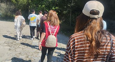 Gençler, doğayla iç içe bir gün geçirdi