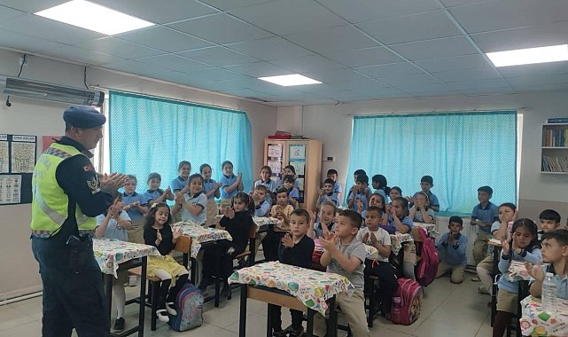 Germencik'te jandarma ekipleri öğrencileri bilgilendirdi