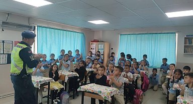 Germencik'te jandarma ekipleri öğrencileri bilgilendirdi