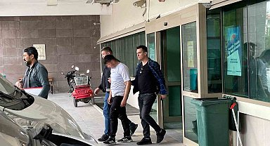 Girdiği evden 100 bin TL'lik altın çaldı