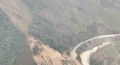 Giresun'da yol çalışması sırasında meydana gelen heyelan nedeniyle birçok köy ulaşıma kapandı