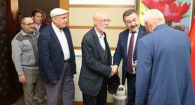 Gölbaşı Belediye Başkanı Odabaşı vatandaşlarla bayramlaştı