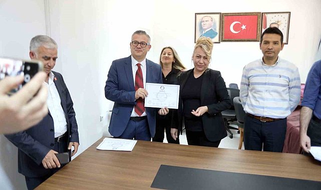 Gördes'te yeni belediye başkanı İbrahim Büke göreve başladı