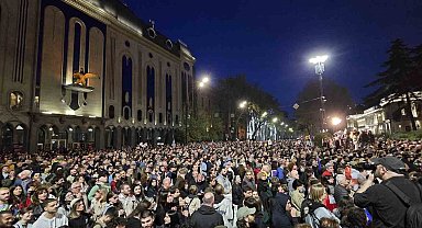 Gürcistan'da "Yabancı Etkinin Şeffaflığı" yasa tasarısı protestoları devam ediyor: 14 gözaltı
