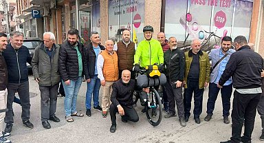 Hac vazifesini yerine getirmek için Kuzey Makedonya'dan bisikletle yola çıktılar