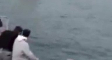Halfeti'de tekneler kafa kafaya çarpıştı