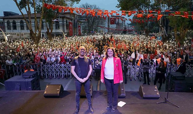 Haluk Levent bayramda Afyonkarahisar'ı coşturdu