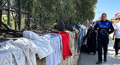 Hastane bahçesinin duvarını pazara çeviren satıcılara zabıta engeli