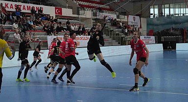 Hentbol Süper Ligi: Kastamonu Belediyespor: 38 - Konyaaltı Belediyespor: 40