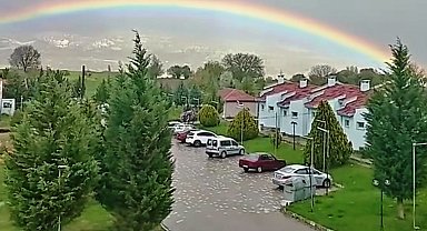 Hisarcık Esire Termal Turizm Merkezinde gökkuşağı büyüledi
