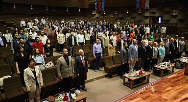 HKÜ'de 'Adölesan İdiopatik Skolyoz' kongresi