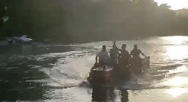 İlk gören tekne sanıyor, traktör olduğuna inanamıyor