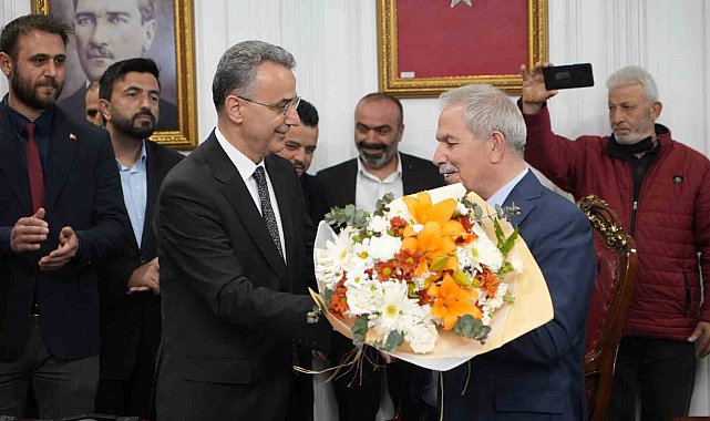 İlkadım Belediyesi'nde İhsan Kurnaz görevi devraldı