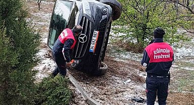 Isparta'da minibüs takla attı: 1 ölü, 8 yaralı