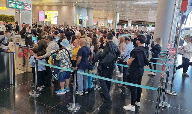 İstanbul Havalimanı'nda bayram tatili yoğunluğu