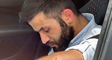 İstanbul'da kaza sonrası "sızan taksici" kamerada: Uyuyakalan taksici polisi duyunca kaçtı