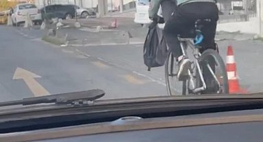 İstanbul'da şoke eden tehlikeli yolculuklar kamerada: Çocukların canını hiçe sayıp taşıdılar