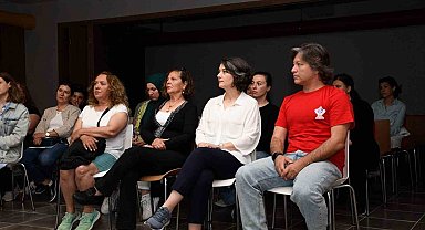 İstasyon Kuşadası otizm eğitim zirvesine ev sahipliği yaptı