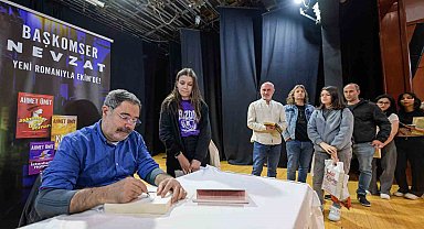 İzkitapfest'e yoğun ilgi
