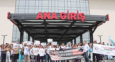 İzmir'de sağlık çalışanlarına şiddette meslektaşlarından tepki