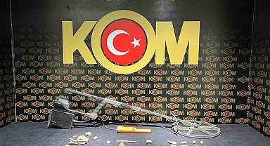 İzmir'de tarihi eser kaçakçısı yakalandı