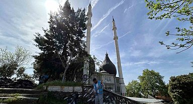 İzmir'de yükümlüler, camileri Ramazan Bayramı'na hazırlıyor