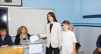 İzmir'e 33'lük iki başkan