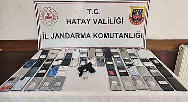Jandarma ekiplerinden 13 şahsa gözaltı