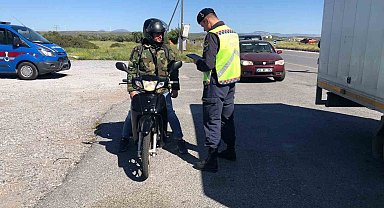 Jandarma kask kullanımının önemine dikkat çekti