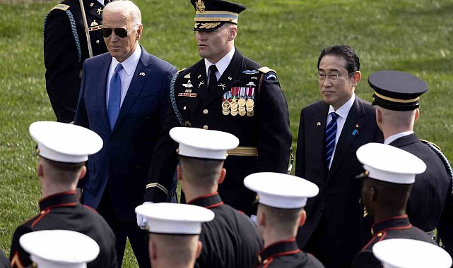 Japonya Başbakanı Kishida, ABD Başkanı Biden ile bir araya geldi