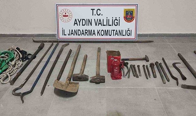 Kaçak kazı yapan 6 kişi suçüstü yakalandı