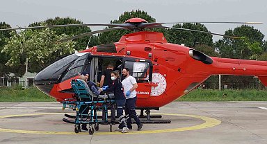 Kalp krizi geçiren adamın yardımına ambulans helikopter yetişti