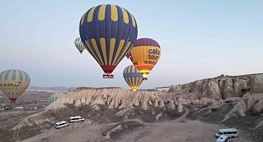 Kapadokya'yı 9 günde 240 bin kişi ziyaret etti