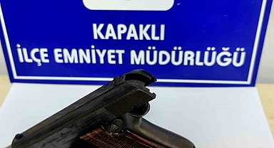 Kapaklı'da şüphelenilen şahsın üzerinde tabanca ele geçirildi