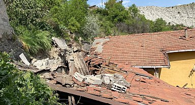 Karabük'te heyelan nedeniyle 4 ev boşaltıldı