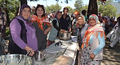 Karaçulha Geleneksek Keşkek Günü'ne yoğun katılım oldu