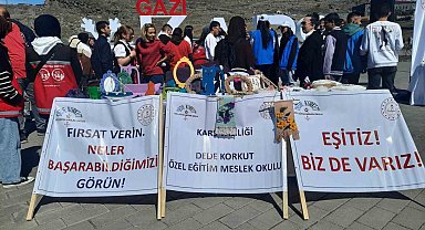 Kars'ta Otizm Günü etkinliği