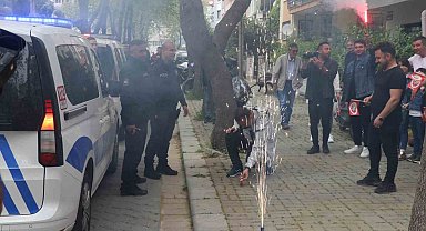 Kavga ihbarına gelen polis ekipleri otizmli çocukların mutluluklarına ortak oldu