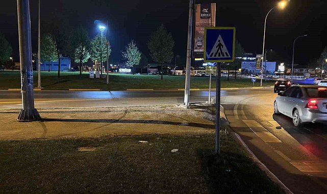 Kavşağı boks ringine çevirdiler: O anlar kamerada