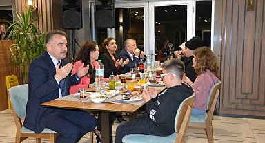Kaymakam Odabaş yetimler ile iftarda buluştu