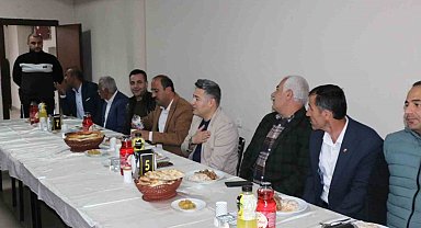 Kaymakam Özçelik, il genel meclis üyeleri ve muhtarlarla iftar yaptı