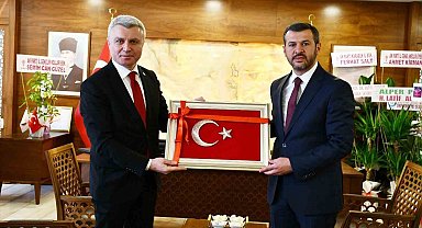Kaymakam Yazıcı, Başkan Çetinkaya'ya başarılar diledi