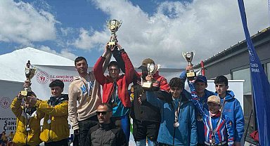 Kayseri Kayak takımları Türkiye şampiyonu oldu