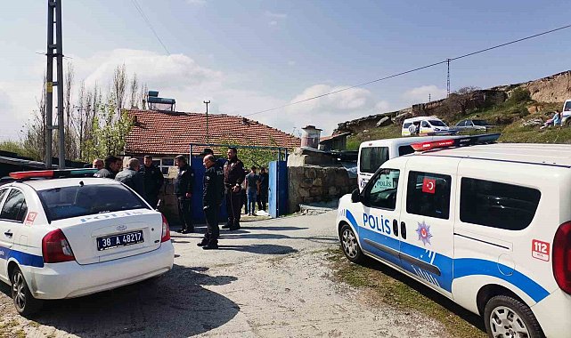 Kayseri'de 2 genç evde ölü bulundu
