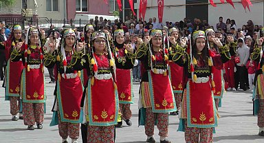 Kayseri'de çocuklar 23 Nisan'ı coşkuyla kutladı