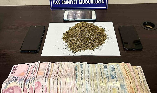 Kazak Gölü'nde uyuşturucu satan şahıslar yakalandı